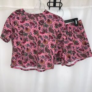 Girl’s T & B Floral Shorts & Top Pajamas Size L (10/12)